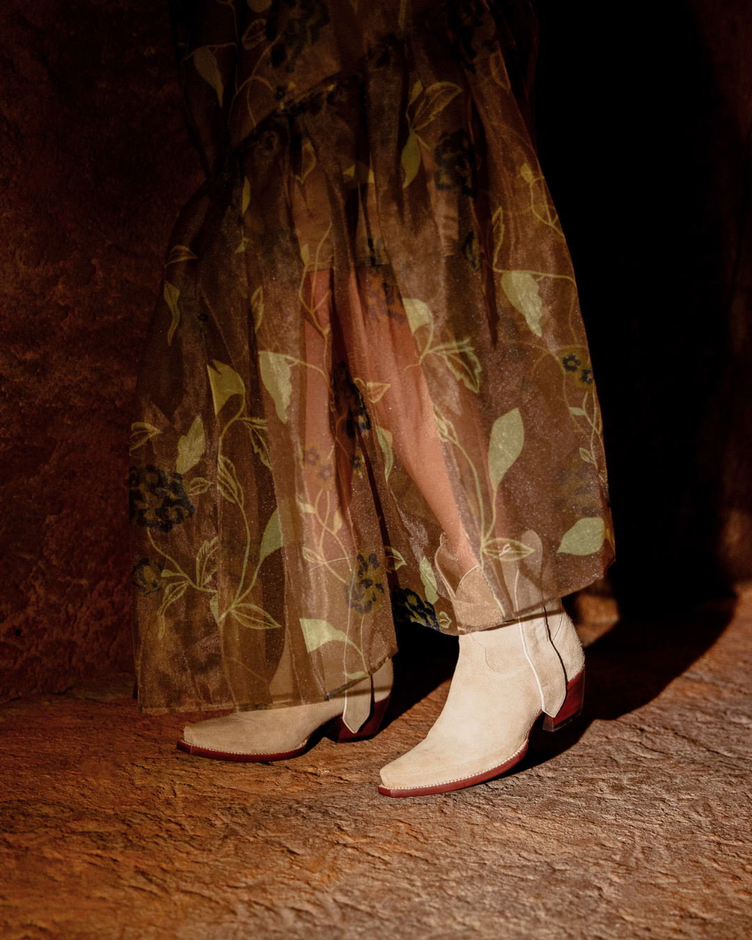 The 24/7 Boot Bone Suede - CITY Boots