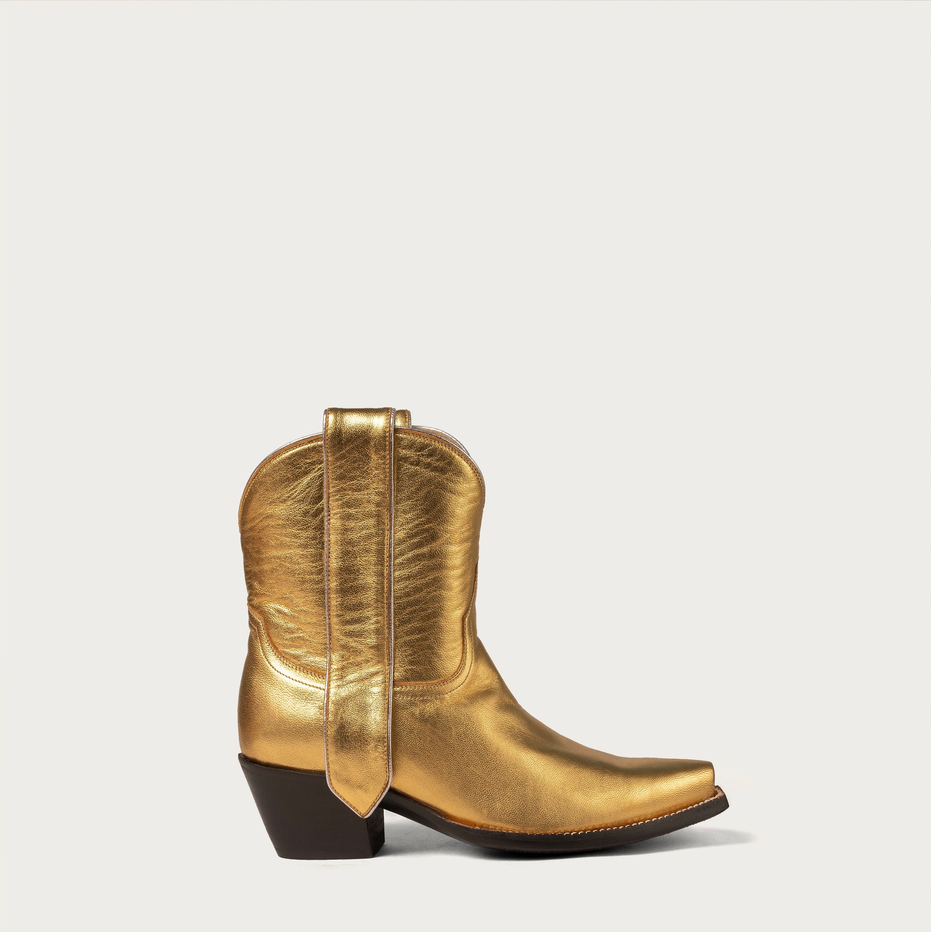 slim fit dress slacks The 24/7 Boot Gold Gold / 9